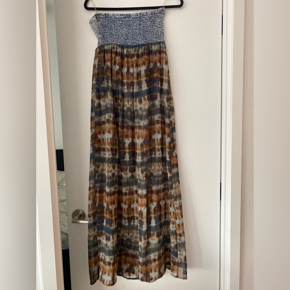 Long strapless dress - Picture 3 of 3